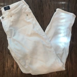 AG stilt crop in sateen white